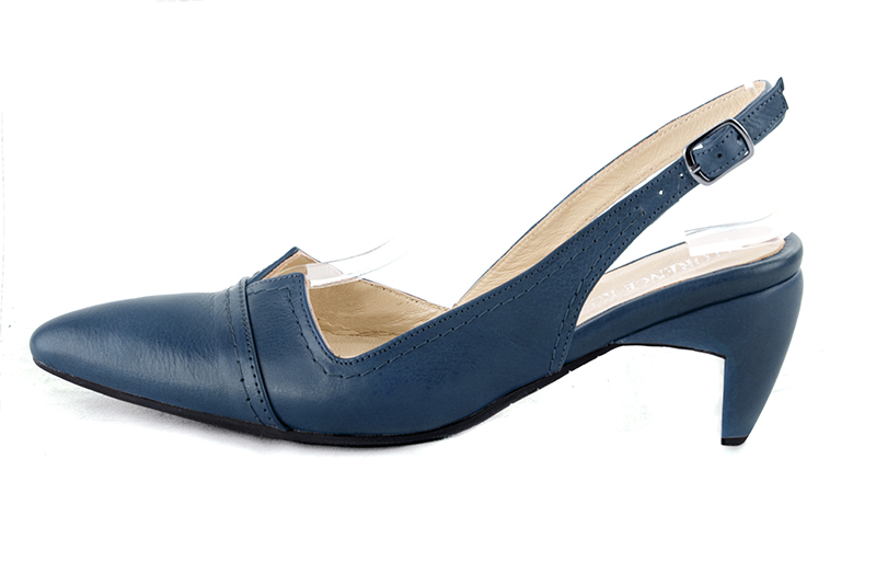 French elegance and refinement for these denim blue dress slingback shoes, 
                available in many subtle leather and colour combinations. The pretty cut-out of the pump offers comfort and originality.
To be personalized or not, with your materials and colors.  
                Matching clutches for parties, ceremonies and weddings.   
                You can customize these shoes to perfectly match your tastes or needs, and have a unique model.  
                Choice of leathers, colours, knots and heels. 
                Wide range of materials and shades carefully chosen.  
                Rich collection of flat, low, mid and high heels.  
                Small and large shoe sizes - Florence KOOIJMAN
